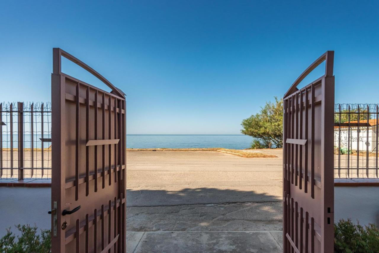 La Casa Davanti Al Mare Quartu SantʼElena Zewnętrze zdjęcie